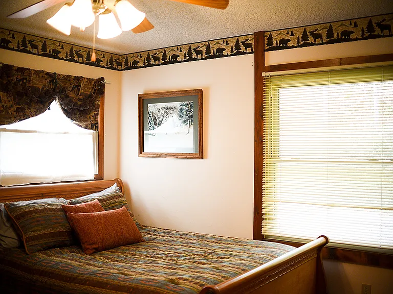 110 Kenny Ln — Photo 6