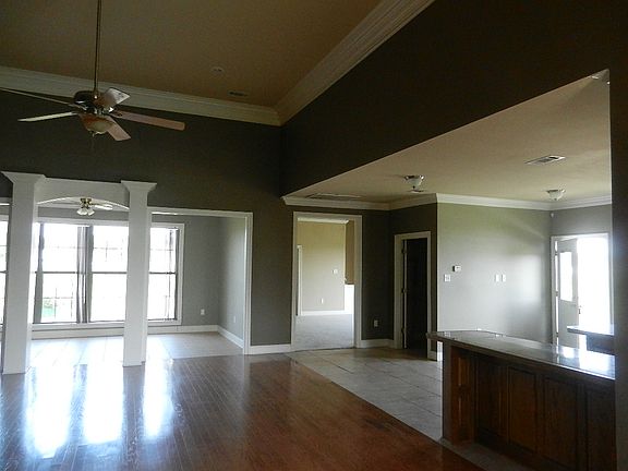 5th image of 2892 N Nobile St