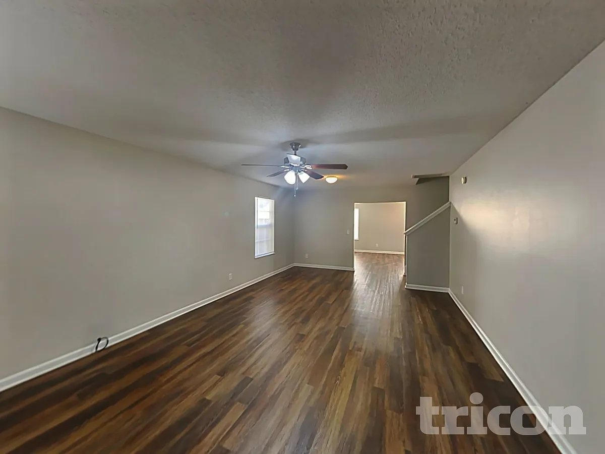 Building Photo - 945 Schofield Ln