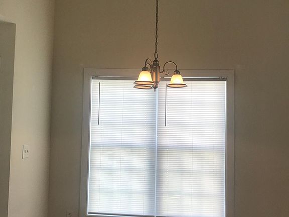 4th image of 1120 Crescent Meadows Dr #B