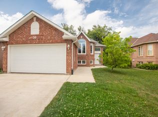 30 Madison Ct E, Welland, ON L3C7G3