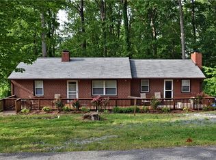 107 Azalea Dr, Winston Salem, NC 27105