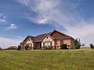 129 Heritage Pkwy W, Decatur, TX 76234