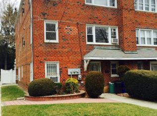 17501 67th Ave, Fresh Meadows, NY 11365