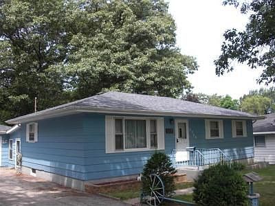 2nd image of 2348 Hickory St