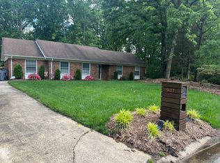 907 Beechgrove Ct, Charlotte, NC 28212