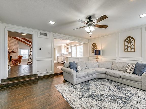3rd image of 3437 Heather Hill Dr