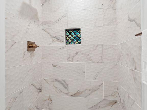 4th image of 1814 N 18th St #Penthouse B
