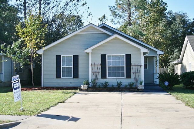 1st image of 2729 Tyndall Dr
