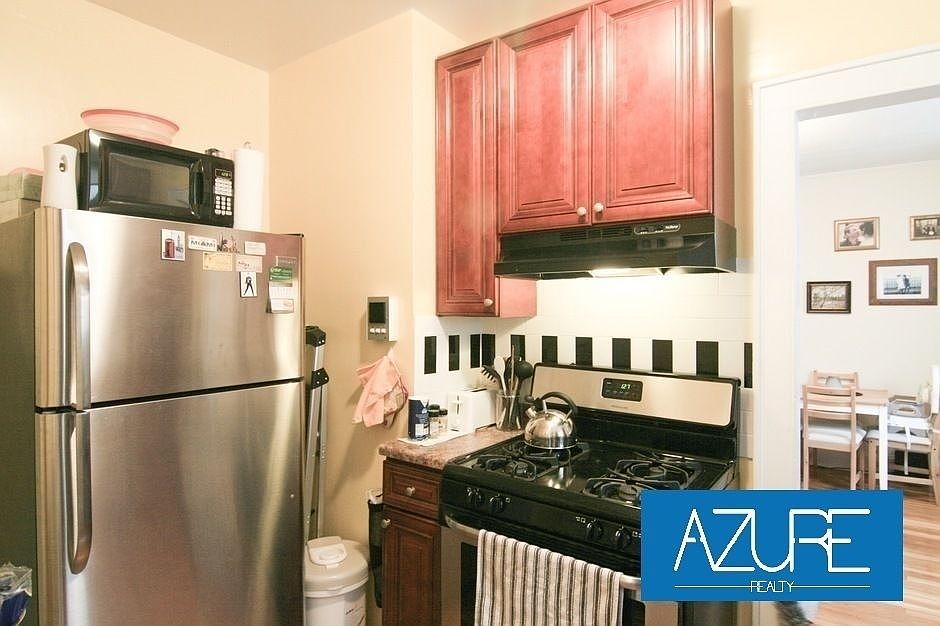 1st image of 21-67 27th St #Dd1