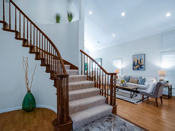 5th image of 44164 Glendora Dr