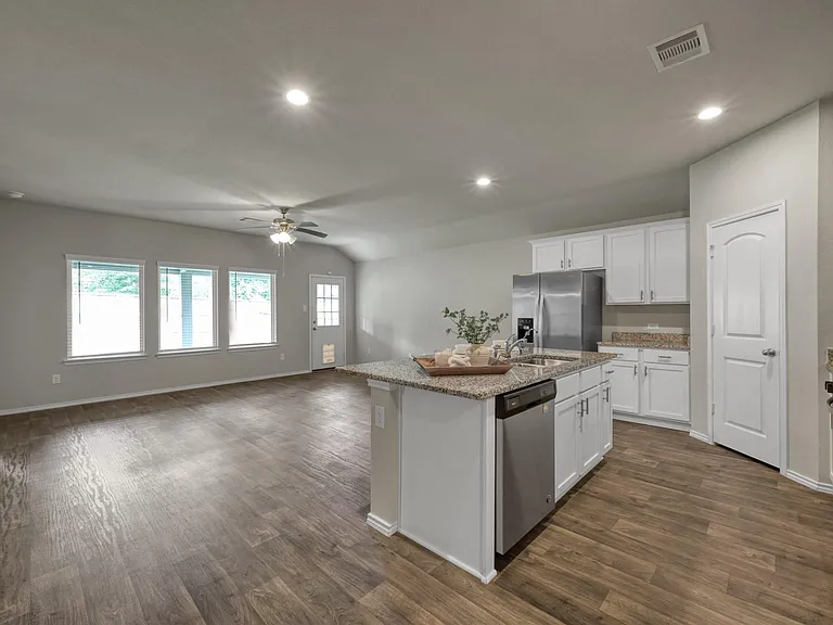 14149 Redwood Forest Trl — Photo 10