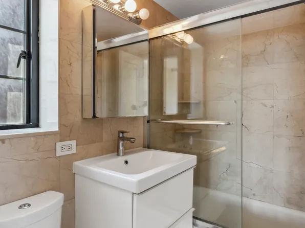 5 Tudor City Place image 13 of 22