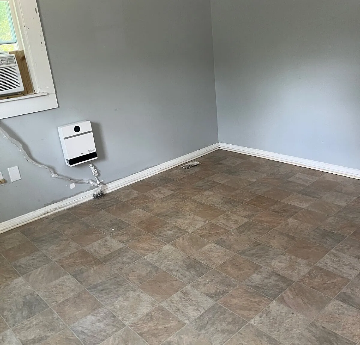 2 bed, 1.0 bath, $975 — Photo 4