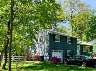 5 Mayhew Dr, Livingston, NJ 07039