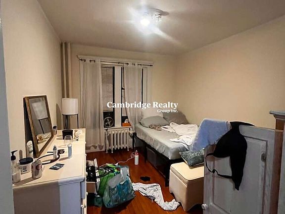 3rd image of 452 Park Dr #2T