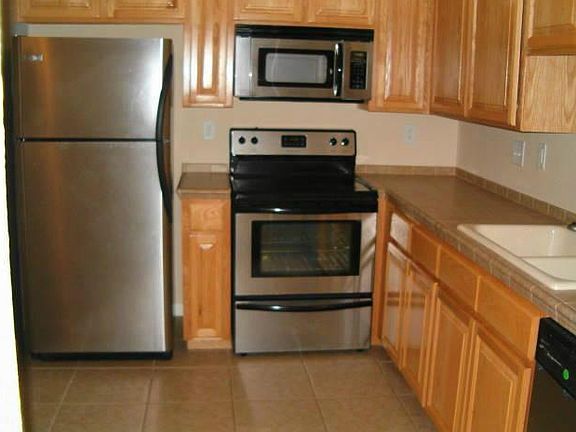 4th image of 4433 N Stanton St #T24
