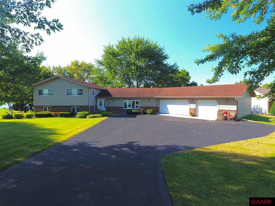 1st image of 62631 Shorewood Ln