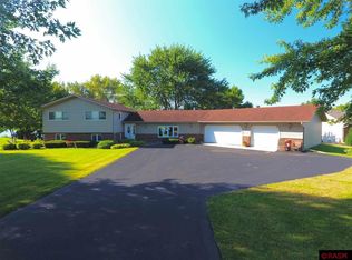 62631 Shorewood Ln, Madison Lake, MN 56063