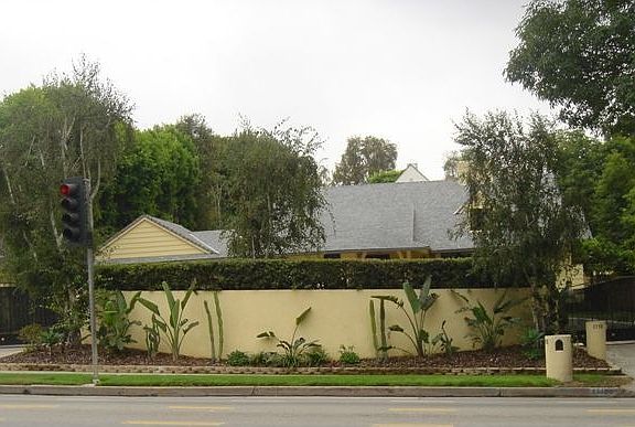 4th image of 11158 W Sunset Blvd