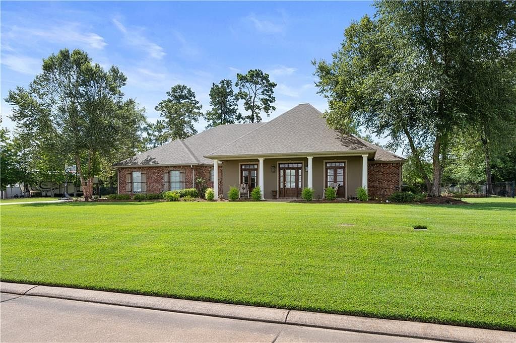 1004 Wesley Cir, Woodworth, LA 71485 Zillow