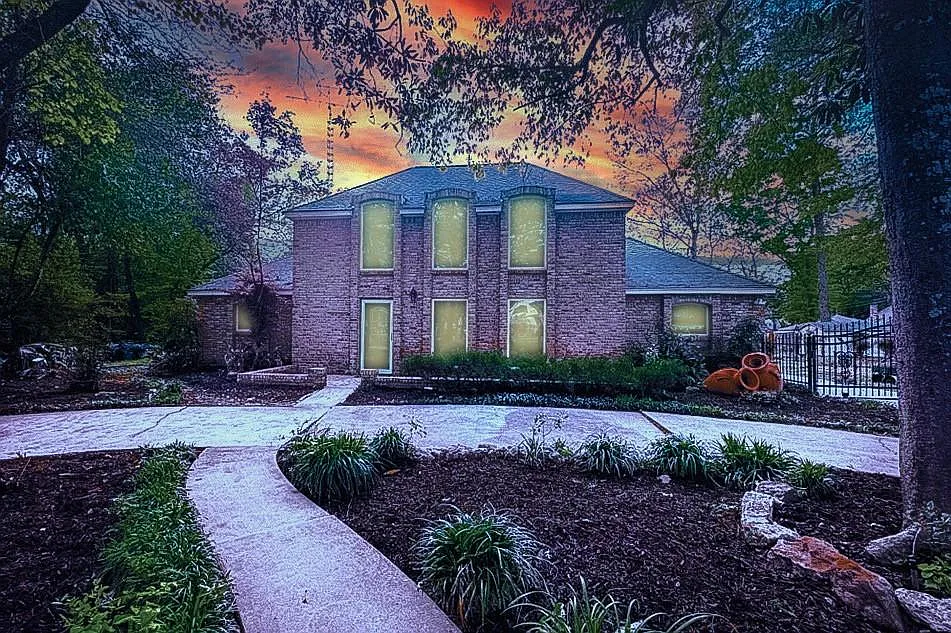 537 Natchez Park