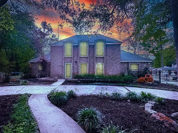 537 Natchez Park, Conroe, TX 77302