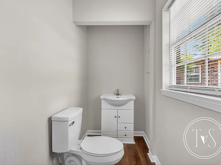 113 Elm St — Photo 27