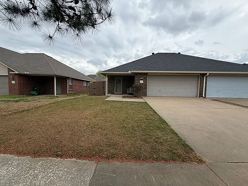 1584 N Willowbrook Dr Photo 1
