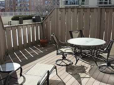 2nd image of 901 W Madison St #41