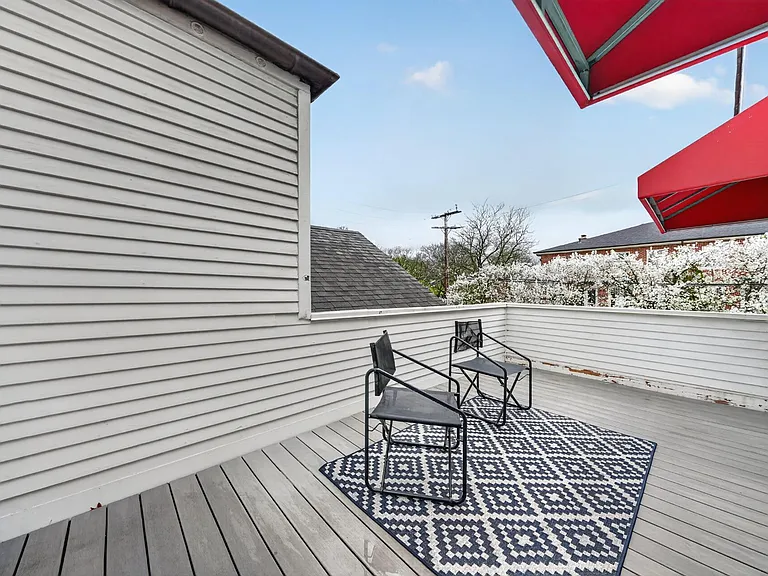 372 W Brown St #3 — Photo 38