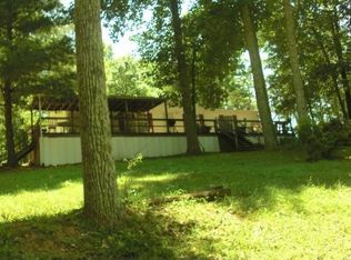 2674 Skyway Dr, Moneta, VA 24121