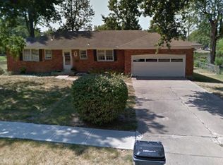 506 S Church Cir, Olathe, KS 66061