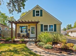 220 S Harvard Ave, Addison, IL 60101