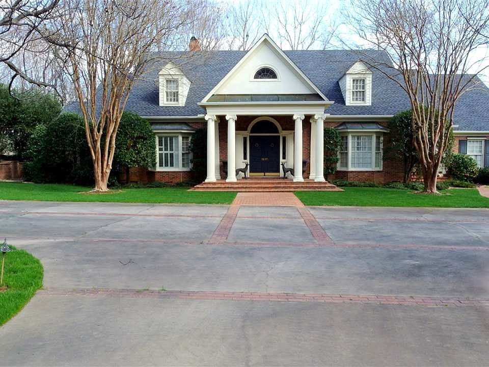 1st image of 159 Saint Andrews Dr