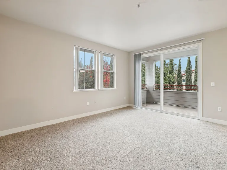 SEVILLE AT MACE RANCH — Photo 19