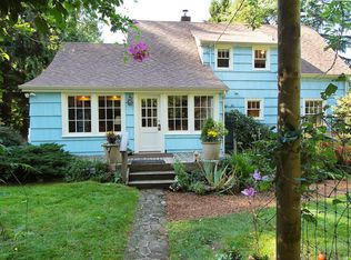 9917 SW 112th St, Vashon, WA 98070