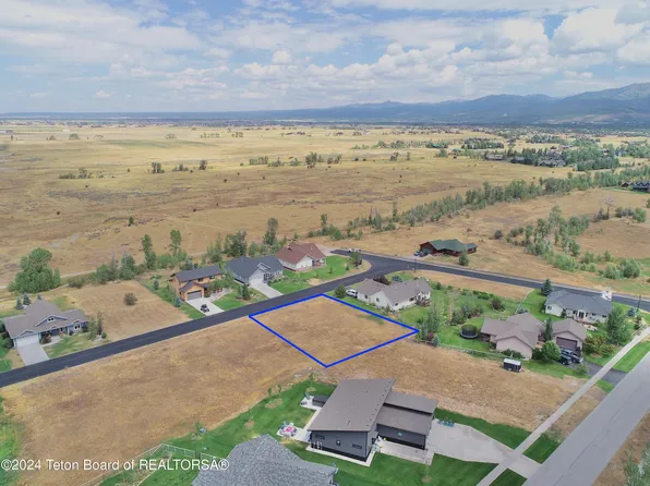 825 Palisade Trl, Driggs, ID 83422