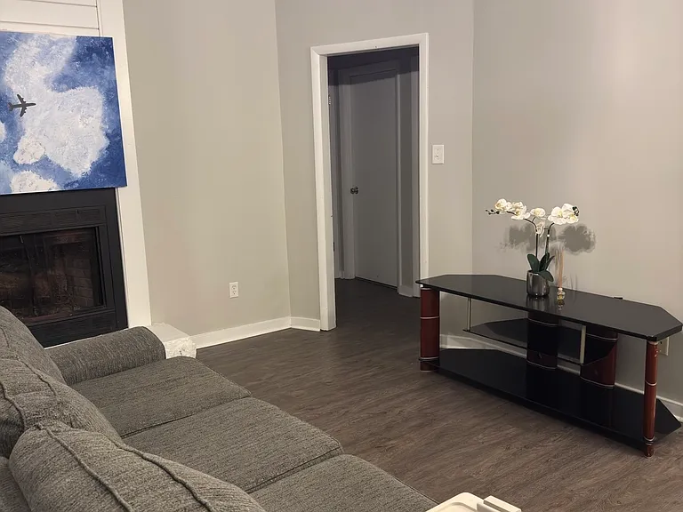 Candlewood Dr — Photo 8