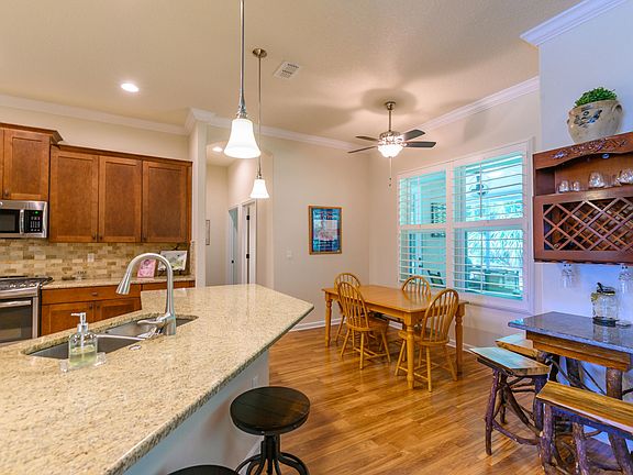 4th image of 225 River Road Cir
