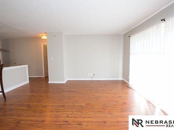 4th image of 6501 Franklin St