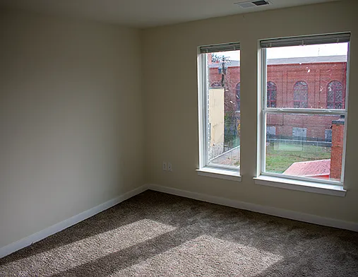 Renaissance Row — Photo 21