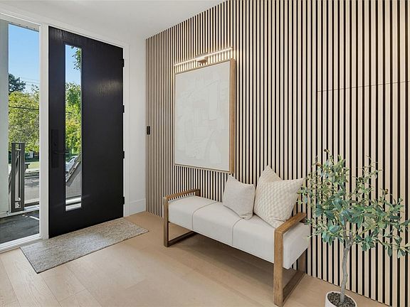 4th image of 1434 Brooke St #2