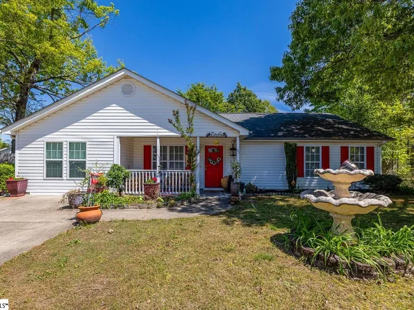 3 Winter Pl, Fountain Inn, SC 29644