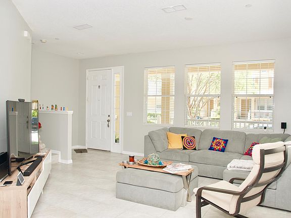 5th image of 9144 Camden Gardens St