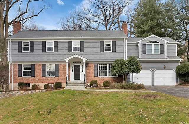1st image of 35 Woodlea Ln
