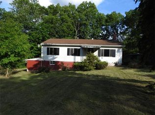 1075 Michelle Rd, New Kensington, PA 15068