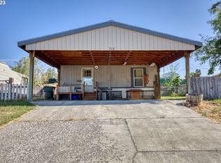 712 E Catherine Ave, Hermiston, OR 97838