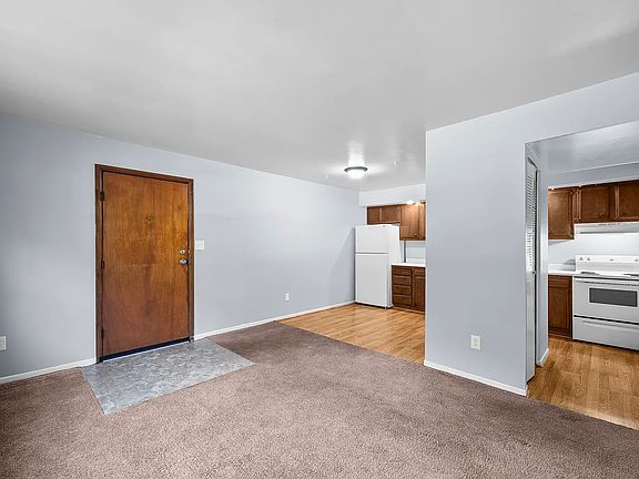 4th image of 1251 Kinyon St #16