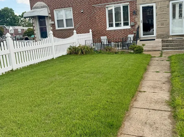 293 N Oak Ave, Clifton Heights, PA 19018
